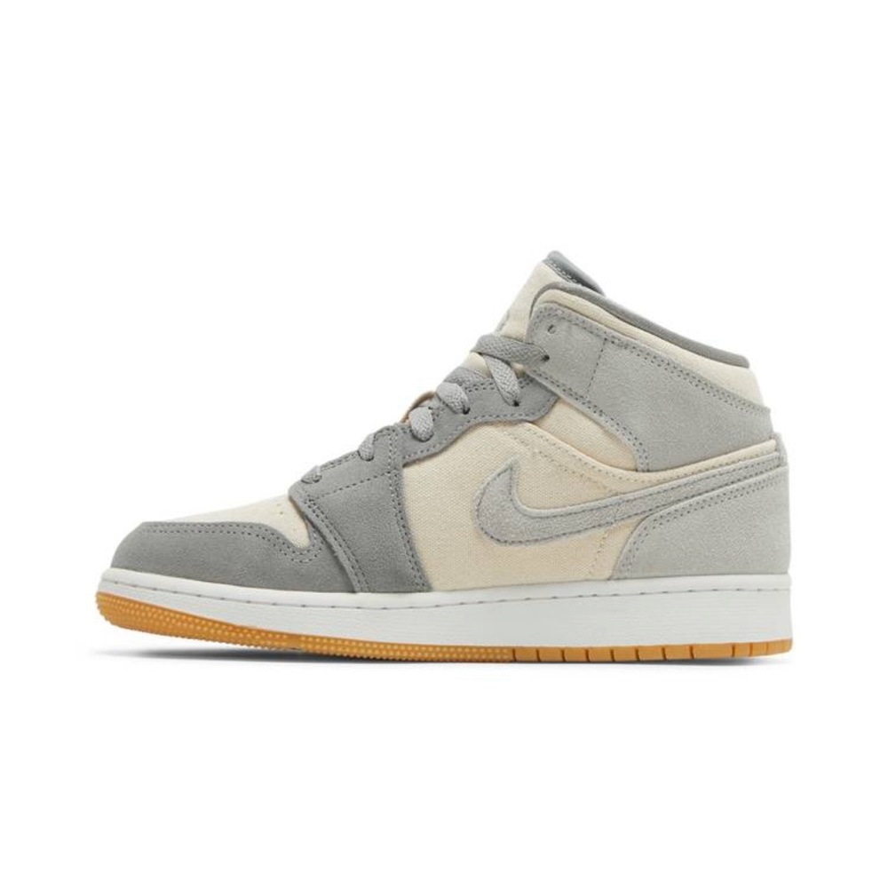 New Air Jordan 1 Mid SE GS - Picture 4 of 7